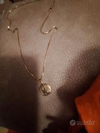 Catenina piu ciondolo oro