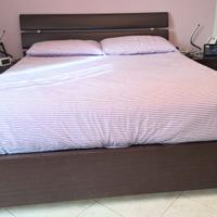 Letto  contenitore e due comodini