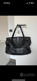 Borsa Shopping Bag Dondup in pelle nera.