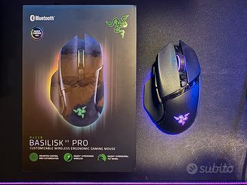 Razer Basilisk V3 Pro + Wireless Charging Puck