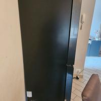 frigorifero LG con illuminazione al tocco 