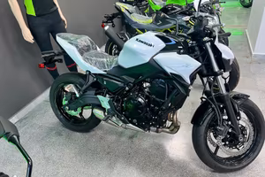 Kawasaki Z 650 NAKED