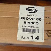 Tavolo giardino 80x80 mai usato