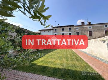 CASA INDIPENDENTE A ACQUANEGRA SUL CHIESE