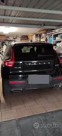 Volvo XC 40 stupenda, cerchi in legada 20 POLLICI