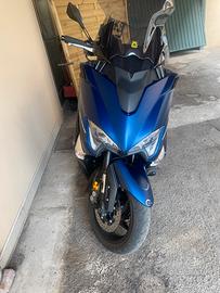 Yamaha tmax dx