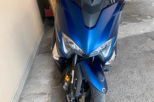 Yamaha tmax dx
