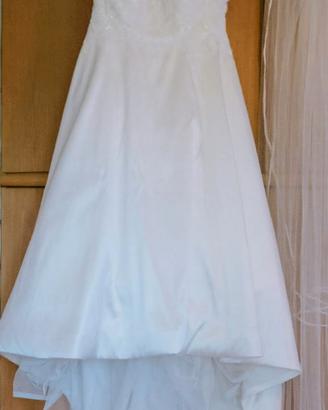 Vestito da sposa scollo a cuore in seta mikado
