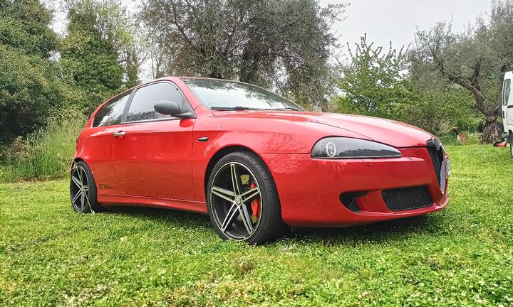 Alfa Romeo 147 1.9 JTDM EX 150 cv