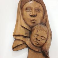 Madonnina con il bambino scolpita in legno