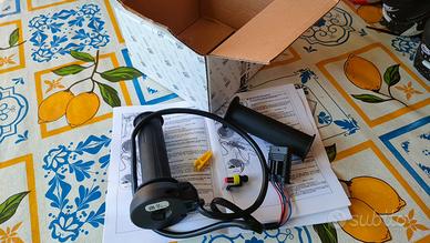 Manopole originali Guzzi V85 TT Comando gas