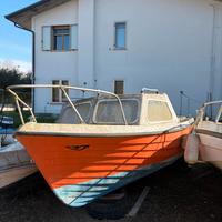Barca cabinata 5 m x 2 m