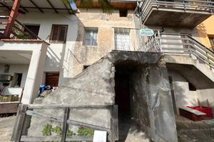 PALAZZINA A VEROLI