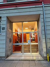 Ufficio con Arredo e magazzino autorimessa