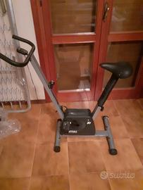 Attrezzi da palestra in buone condizioni.