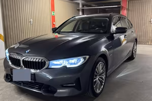 BMW 330e xdrive 292cv senza superbollo