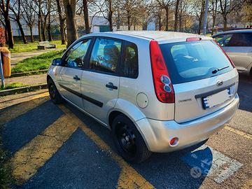 Ford Fiesta 1.4 tdci diesel 