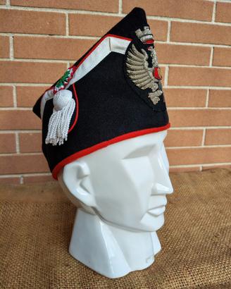 corazzieri caraberretto cappello  elmo elmetto 