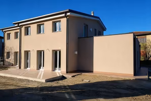 Casa indipendente di 460 m² con più di 5 locali e 