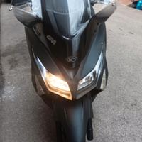 scooter 300i