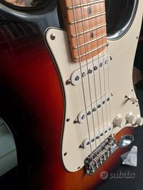fender Stratocaster made in Usa sumburst 