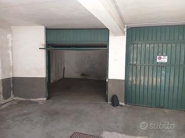Box auto interrato privato doppio / garage 25 mq