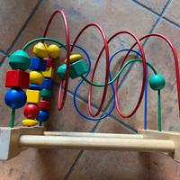 Gioco bimbo Montessori