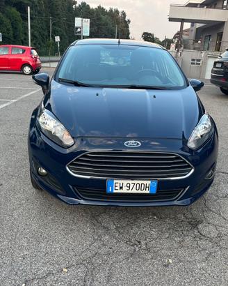 Ford Fiesta 1.5TDCI/75CV/neopatentato/Euro 5B con 