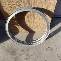CERCHI IN ALLUMINIO 80 € CADAUNO