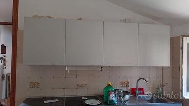 cucina quasi nuova .