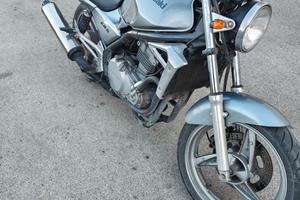 Kawasaki ER5