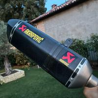 Silenziatore Akrapovic Yamaha Fazer 8 omologato