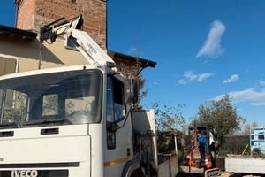 Iveco eurocargo con gru