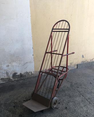 Carrello a tre da mercato