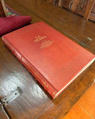 Grande volume “Grande Atlante Geografico”