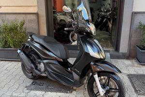 Piaggio Beverly 350 Police