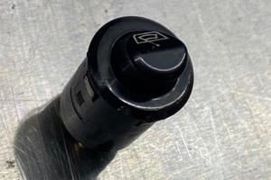 FORD CORTINA COD. 6047571 INTERRUTTORE TERGI POSTE