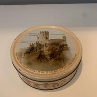 Scatola di latta Delicious Cookies vintage