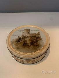 Scatola di latta Delicious Cookies vintage