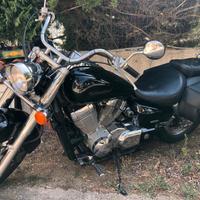 Honda VT 750 Shadow - 2004 (cruiser)