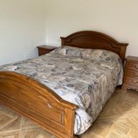 Letto in legno massello
