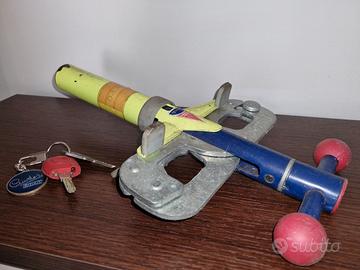 ANTIFURTO MECCANICO BULLOCK PER AUTO 