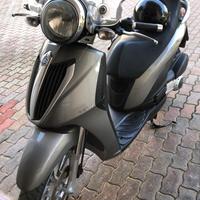 Piaggio Carnaby 300 - 2011
