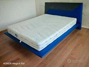 Letto matrimoniale di design completo di materasso