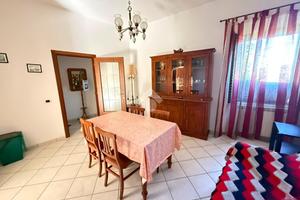 3 LOCALI A SGURGOLA