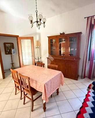3 LOCALI A SGURGOLA