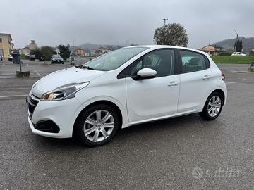 PEUGEOT 208 1.2 GPL 2017 113.000 KM NEOPATENTATI