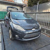 FORD FIESTA DEL 2009 PER RICAMBI