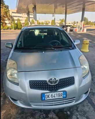 Toyota yaris 2007