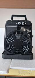 Proiettore Super 8 Bell & Howell, Radio bachelite